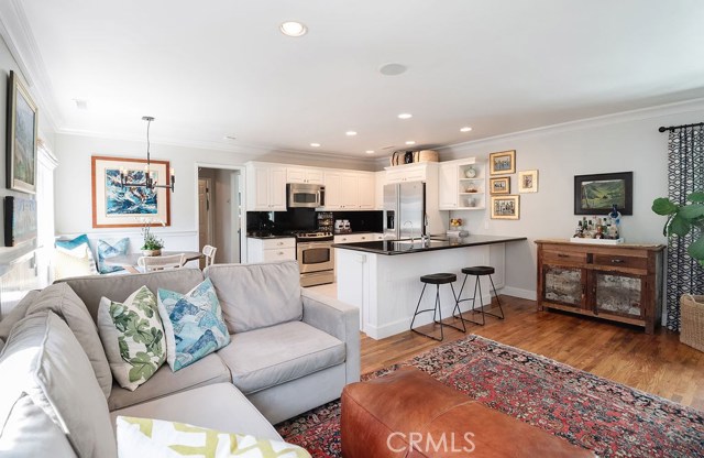 1641 Haynes Lane, Redondo Beach, California 90278, 2 Bedrooms Bedrooms, ,Residential,Sold,Haynes,SB20135411
