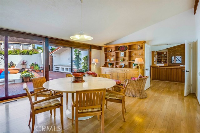 1425 Via Zumaya, Palos Verdes Estates, California 90274, 5 Bedrooms Bedrooms, ,3 BathroomsBathrooms,Residential,Sold,Via Zumaya,PV17070870