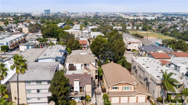 1447 Manhattan Beach Boulevard, Manhattan Beach, California 90266, 3 Bedrooms Bedrooms, ,2 BathroomsBathrooms,Residential,Sold,Manhattan Beach,OC20214796