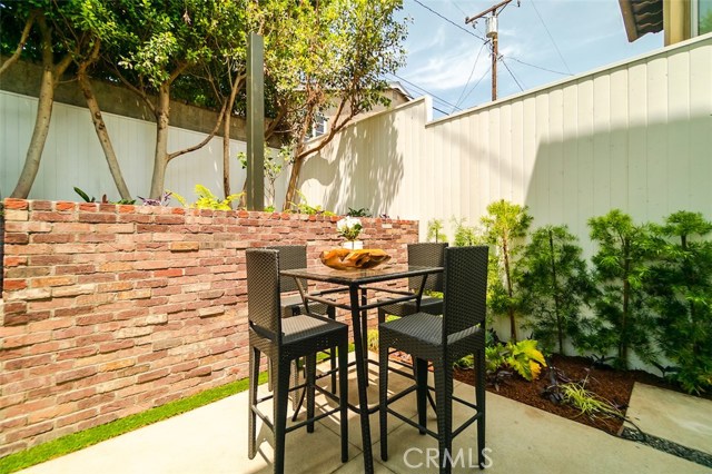 3401 Maple Avenue, Manhattan Beach, California 90266, 5 Bedrooms Bedrooms, ,2 BathroomsBathrooms,Residential,Sold,Maple,SB18169680