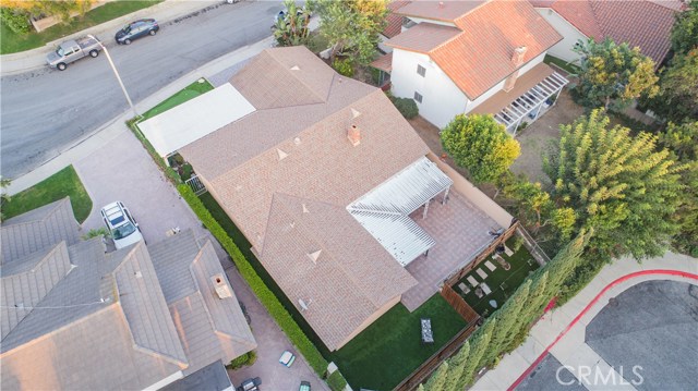 The house is located on two Cul-de-sacs one in the front and one in the back, keeps street noise and traffic to a minimum.