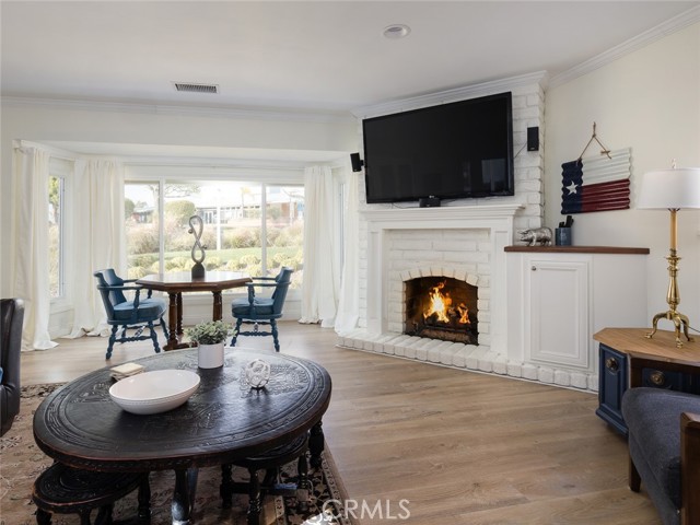 816 Knob Hill Avenue, Redondo Beach, California 90277, 3 Bedrooms Bedrooms, ,2 BathroomsBathrooms,Residential,Sold,Knob Hill,SB21051287