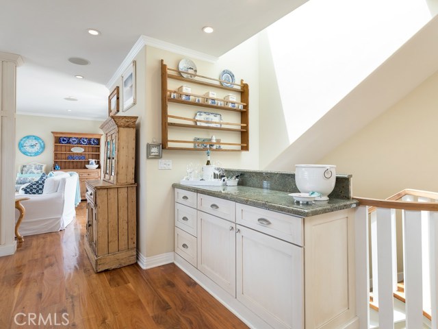 240 Monterey Boulevard, Hermosa Beach, California 90254, 3 Bedrooms Bedrooms, ,2 BathroomsBathrooms,Residential,Sold,Monterey,SB19037941