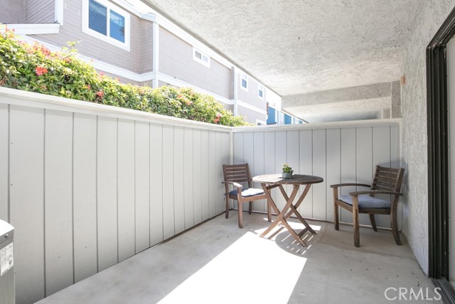 606 Guadalupe Avenue, Redondo Beach, California 90277, 2 Bedrooms Bedrooms, ,Residential,Sold,Guadalupe,PV18085371