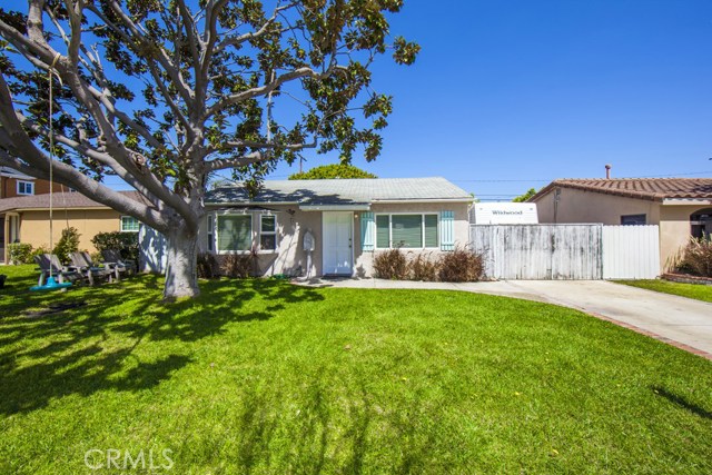 2503 184th Street, Redondo Beach, California 90278, 2 Bedrooms Bedrooms, ,1 BathroomBathrooms,Residential,Sold,184th,SB17057468