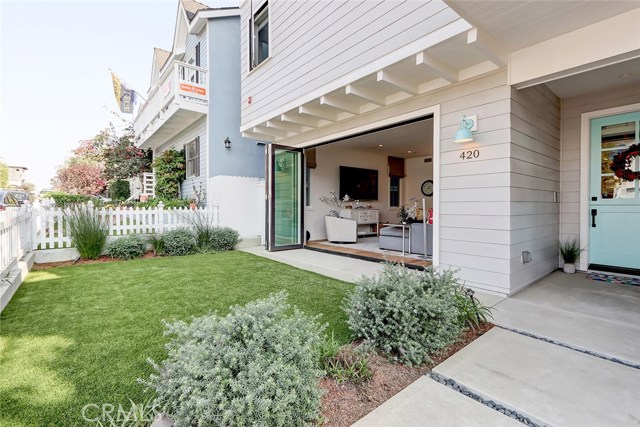 420 31st Street, Manhattan Beach, California 90266, 5 Bedrooms Bedrooms, ,2 BathroomsBathrooms,Residential,Sold,31st,SB20242729
