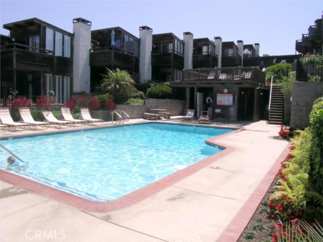460 Palos Verdes Boulevard, Redondo Beach, California 90277, 3 Bedrooms Bedrooms, ,1 BathroomBathrooms,Residential,Sold,Palos Verdes,V08168665
