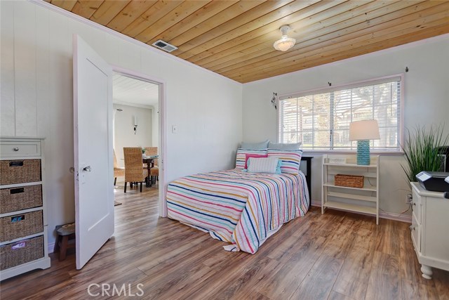 118 Helberta Avenue, Redondo Beach, California 90277, 3 Bedrooms Bedrooms, ,3 BathroomsBathrooms,Residential,Sold,Helberta,SB18247405