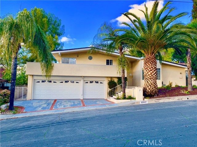 Photo of 22827 Gershwin Drive, Woodland Hills, CA 91364