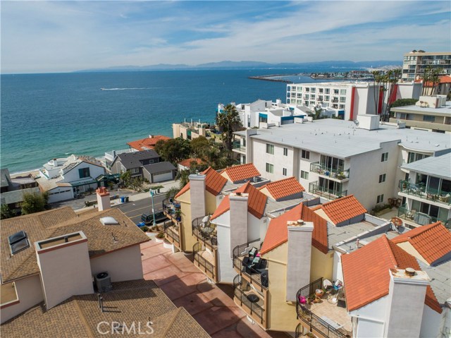 606 Esplanade, Redondo Beach, California 90277, 2 Bedrooms Bedrooms, ,2 BathroomsBathrooms,Residential,Sold,Esplanade,SB18068650