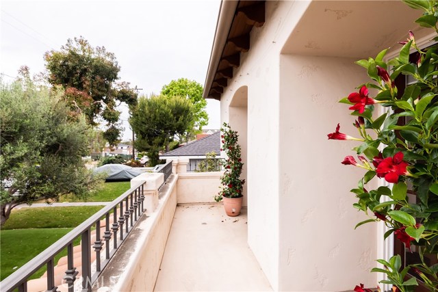 759 29th Street, Manhattan Beach, California 90266, 5 Bedrooms Bedrooms, ,3 BathroomsBathrooms,Residential,Sold,29th,SB19100741