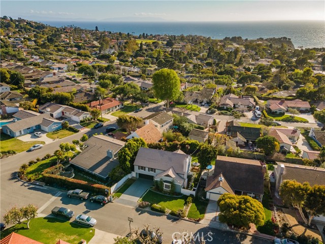 2425 Via Carrillo, Palos Verdes Estates, California 90274, 4 Bedrooms Bedrooms, ,3 BathroomsBathrooms,Residential,Sold,Via Carrillo,PV21052549