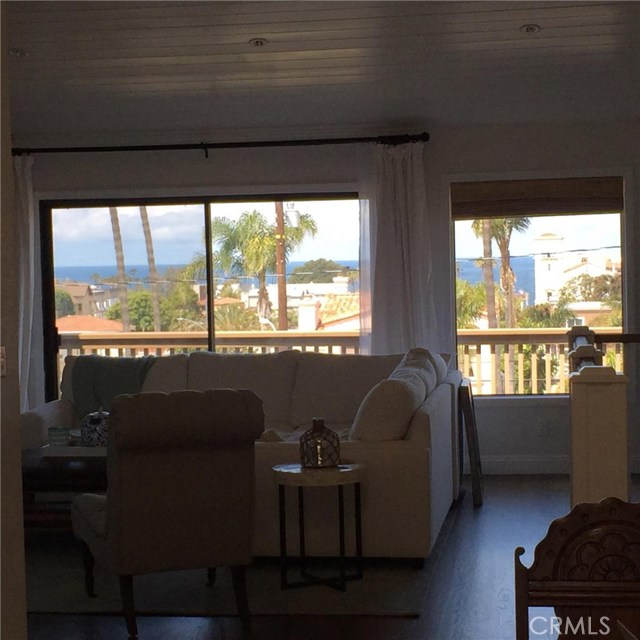 230 Guadalupe Avenue, Redondo Beach, California 90277, 2 Bedrooms Bedrooms, ,1 BathroomBathrooms,Residential,Sold,Guadalupe,SB17248817