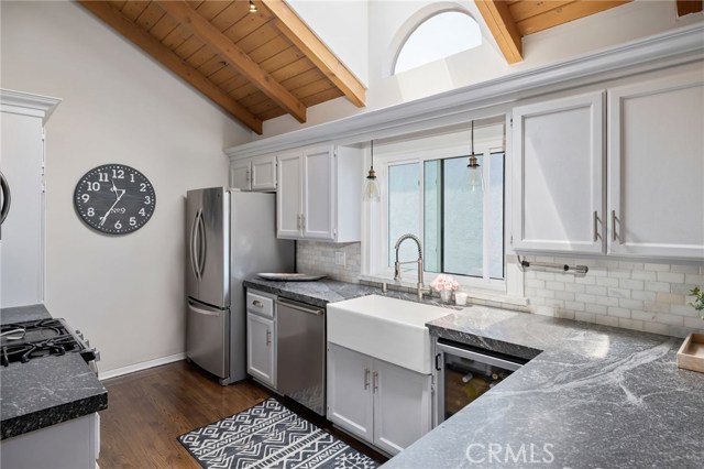 1216 20th Place, Hermosa Beach, California 90254, 3 Bedrooms Bedrooms, ,2 BathroomsBathrooms,Residential,Sold,20th,SB20132382