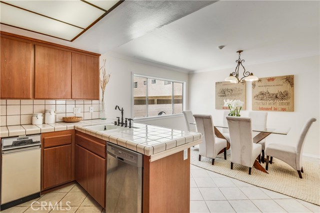 1419 Goodman Avenue, Redondo Beach, California 90278, 3 Bedrooms Bedrooms, ,2 BathroomsBathrooms,Residential,Sold,Goodman,SB19118677