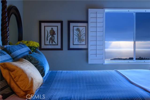 Master Bedroom with sea view
