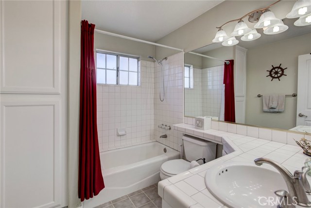 2101 Vail Avenue, Redondo Beach, California 90278, 3 Bedrooms Bedrooms, ,3 BathroomsBathrooms,Residential,Sold,Vail,SB19035092
