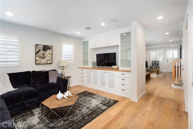 123 Irena Avenue, Redondo Beach, California 90277, 3 Bedrooms Bedrooms, ,3 BathroomsBathrooms,Residential,Sold,Irena,SB18074011