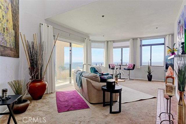 510 The Village, Redondo Beach, California 90277, 2 Bedrooms Bedrooms, ,2 BathroomsBathrooms,Residential,Sold,The Village,SB17096447