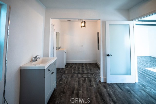 Main, ,Commercial,For Sale,Main,IV20183508