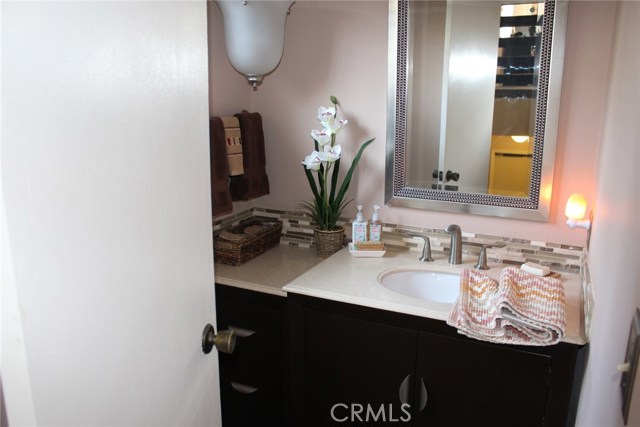 2308 Mathews Avenue, Redondo Beach, California 90278, 3 Bedrooms Bedrooms, ,2 BathroomsBathrooms,Residential,Sold,Mathews,OC18152934