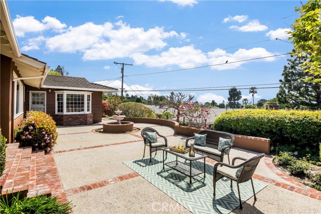 2621 Via Carrillo, Palos Verdes Estates, California 90274, 4 Bedrooms Bedrooms, ,2 BathroomsBathrooms,Residential,Sold,Via Carrillo,PV17070048