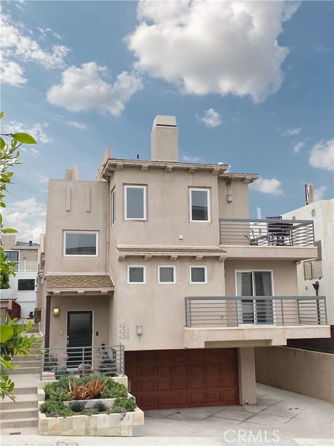 421 11th Street, Hermosa Beach, California 90254, 3 Bedrooms Bedrooms, ,2 BathroomsBathrooms,Residential,Sold,11th,SB21034614