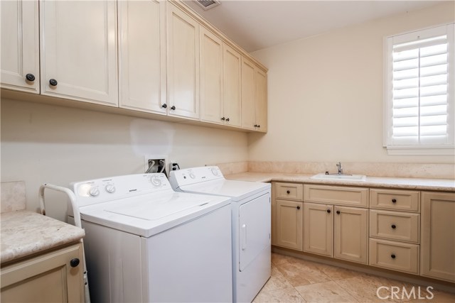 808 Maria Avenue, Redondo Beach, California 90277, 4 Bedrooms Bedrooms, ,3 BathroomsBathrooms,Residential,Sold,Maria,SB17180173