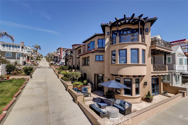 1920 The Strand, Manhattan Beach, California 90266, 5 Bedrooms Bedrooms, ,6 BathroomsBathrooms,Residential,Sold,The Strand,SB20097704