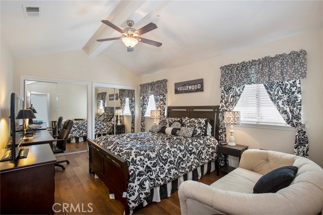 2010 Perry Avenue, Redondo Beach, California 90278, 4 Bedrooms Bedrooms, ,2 BathroomsBathrooms,Residential,Sold,Perry,SB20136139