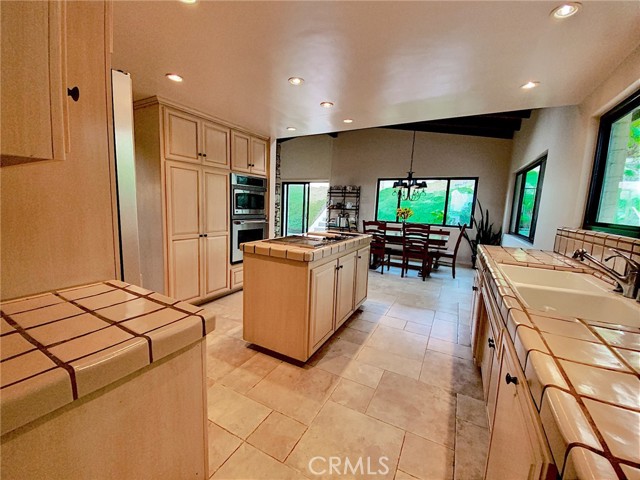 1129 Via Zumaya, Palos Verdes Estates, California 90274, 4 Bedrooms Bedrooms, ,3 BathroomsBathrooms,Residential,Sold,Via Zumaya,PW21178054