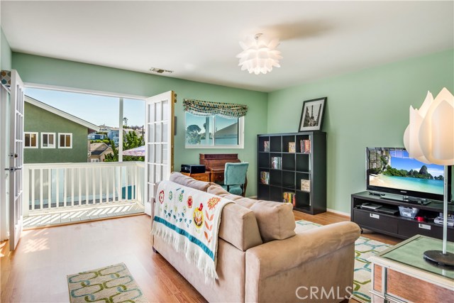 1709 Steinhart Avenue, Redondo Beach, California 90278, 3 Bedrooms Bedrooms, ,2 BathroomsBathrooms,Residential,Sold,Steinhart,SB17121207