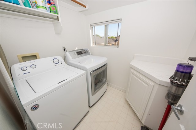 1705 Marshallfield Lane, Redondo Beach, California 90278, 4 Bedrooms Bedrooms, ,2 BathroomsBathrooms,Residential,Sold,Marshallfield,SB21036062