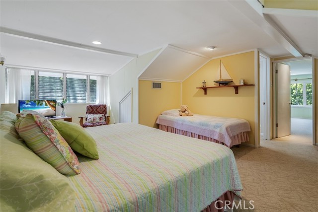 11 Dapplegray Lane, Rolling Hills Estates, California 90274, 3 Bedrooms Bedrooms, ,1 BathroomBathrooms,Residential,Sold,Dapplegray,PV21163306