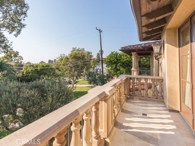 2668 Via Pacheco, Palos Verdes Estates, California 90274, 4 Bedrooms Bedrooms, ,5 BathroomsBathrooms,Residential,Sold,Via Pacheco,SB20186428