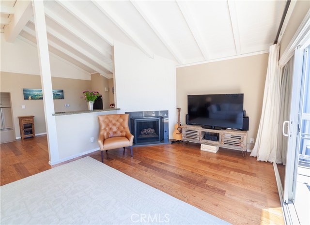 1947 Ava Avenue, Hermosa Beach, California 90254, 2 Bedrooms Bedrooms, ,2 BathroomsBathrooms,Residential,Sold,Ava,SB19162178