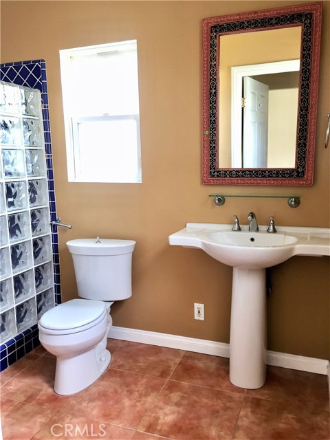 2207 Gates Avenue, Redondo Beach, California 90278, 3 Bedrooms Bedrooms, ,2 BathroomsBathrooms,Residential,Sold,Gates,SB17082379
