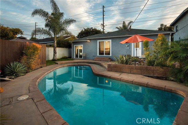 A backyard setting that can't be compared to any other. This relaxing oasis in the South Bay is enjoyable all year long.