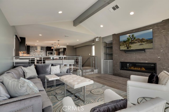 2031 Hillcrest Drive, Hermosa Beach, California 90254, 3 Bedrooms Bedrooms, ,4 BathroomsBathrooms,Residential,Sold,Hillcrest,PW20026303