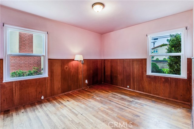 1813 Lynngrove Drive, Manhattan Beach, California 90266, 2 Bedrooms Bedrooms, ,Residential,Sold,Lynngrove,SB18291838