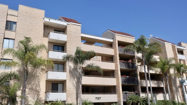 727 Esplanade, Redondo Beach, California 90277, 1 Bedroom Bedrooms, ,1 BathroomBathrooms,Residential,Sold,Esplanade,SB18295256