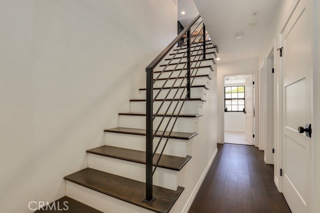 1924 Mathews Avenue, Redondo Beach, California 90278, 3 Bedrooms Bedrooms, ,2 BathroomsBathrooms,Residential,Sold,Mathews,SB21069935