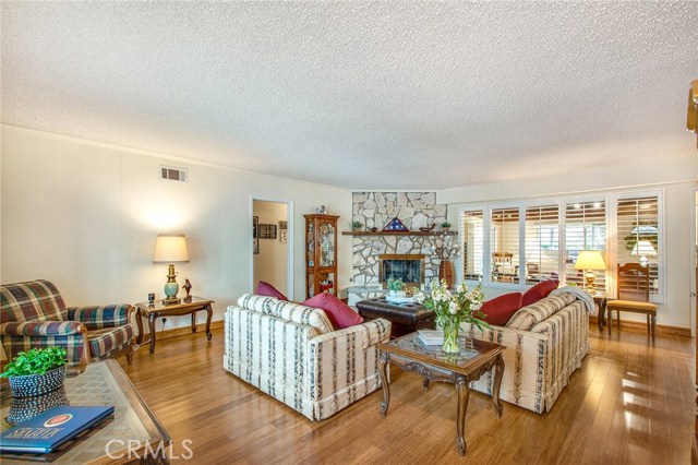 1329 Gertruda Avenue, Redondo Beach, California 90277, 3 Bedrooms Bedrooms, ,1 BathroomBathrooms,Residential,Sold,Gertruda,SB21018995