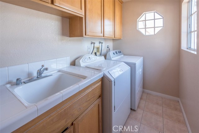 2218 Harriman Lane, Redondo Beach, California 90278, 4 Bedrooms Bedrooms, ,2 BathroomsBathrooms,Residential,Sold,Harriman,SB18191615