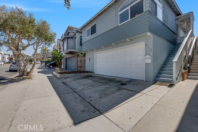 412 Marine Avenue, Manhattan Beach, California 90266, 3 Bedrooms Bedrooms, ,Residential,Sold,Marine,SB21057132
