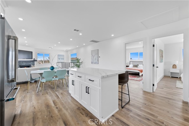 2406 Ripley Avenue, Redondo Beach, California 90278, 3 Bedrooms Bedrooms, ,2 BathroomsBathrooms,Residential,Sold,Ripley,SB21143037