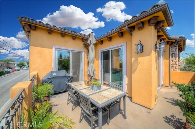 2201 Mathews, Redondo Beach, California 90278, 4 Bedrooms Bedrooms, ,3 BathroomsBathrooms,Residential,Sold,Mathews,WS20175587