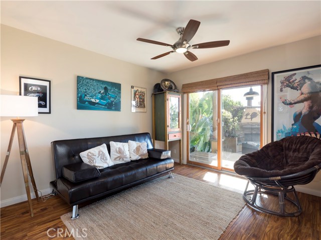 1158 8th Street, Hermosa Beach, California 90254, 3 Bedrooms Bedrooms, ,1 BathroomBathrooms,Residential,Sold,8th,SB20088189