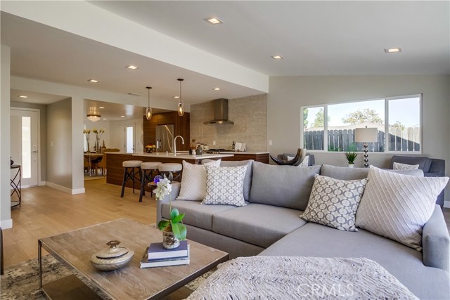 27524 Longhill Drive, Rancho Palos Verdes, California 90275, 3 Bedrooms Bedrooms, ,2 BathroomsBathrooms,Residential,Sold,Longhill,SB18013703