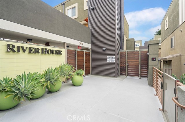 Photo of 2970 Ripple Place #201, Los Angeles, CA 90039